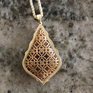 Kendra Scott Aiden Pendant Necklace gold rosegold